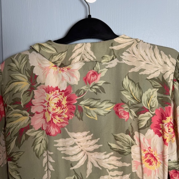 VTG Fairy Coquette 100% Silk Ruffle Blouse Size S P Sage Green Romantic Floral - Picture 9 of 16